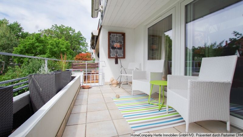 Spacieuse maisonnette au design loft très lumineux et ouvert, avec grand balcon ainsi qu’un mobilier vintage élégant, pour 3 à 12 mois à proximité immédiate du Lorettoberg, dans le quartier de Wiehre à Fribourg – 49723ca8489775da327685761b2d04f72586c0cb.jpg