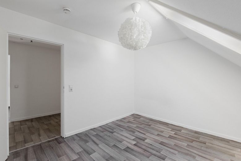 Appartamento ben tenuto di 2 locali con cucina componibile in posizione centrale a Idstein – Foto 14
