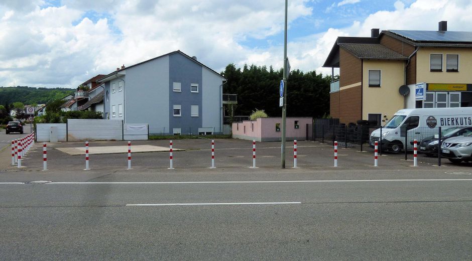 Gewerbefläche, Asphaltiert und Abgegrenzt zu vermieten ! – Foto 1