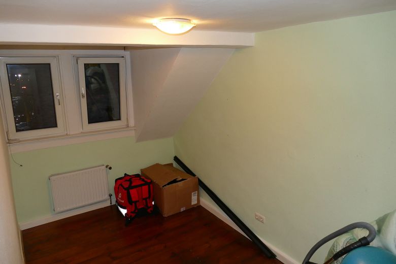 Appartement ancien de 2 pièces dans le Johannesviertel – Schlafzimmer