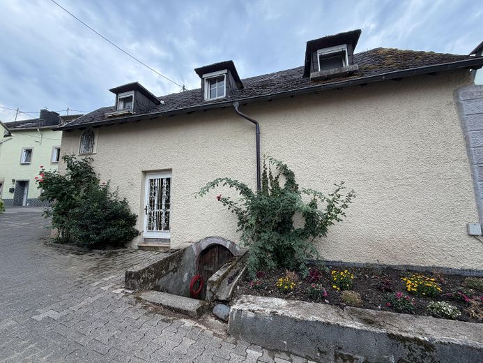 Da privato: casa con cuore cerca nuovi proprietari incluso terreno edificabile – Foto 11
