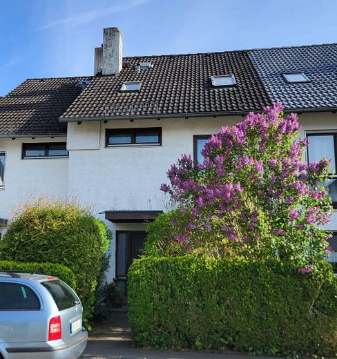 Großzügiges Reihenmittelhaus – Foto 1