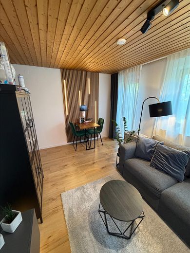 Weil der Stadt merkezinde büyük bir evde paylaşımlı daire odası – UG Zimmer 8