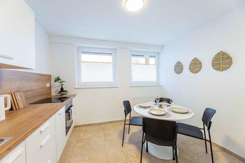 Appartement lumineux rénové de 2 pièces – Foto 10