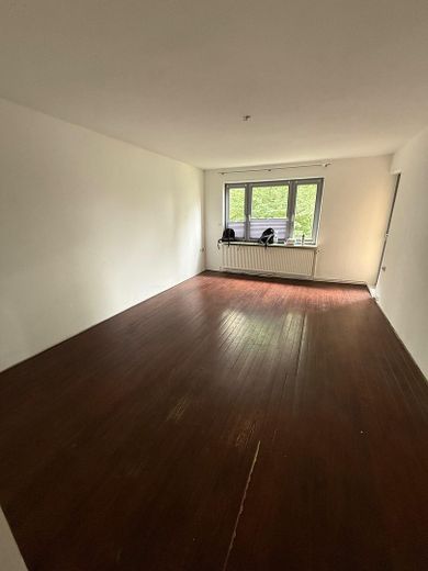 3 Zimmer Whg mit Balkon + Garage in St. Magnus 165.000€ !!Provisionsfrei!! – Wohnzimmer