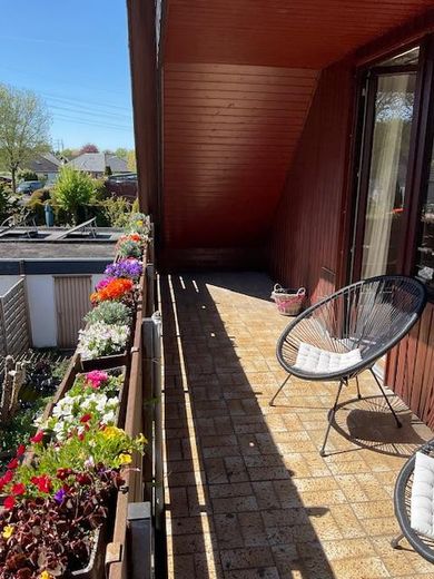 Gepflegtes Einfamilienhaus mit 2 Wohneinheiten in Hamburg-Bergedorf/Alt Nettelnburg – Loggia OG