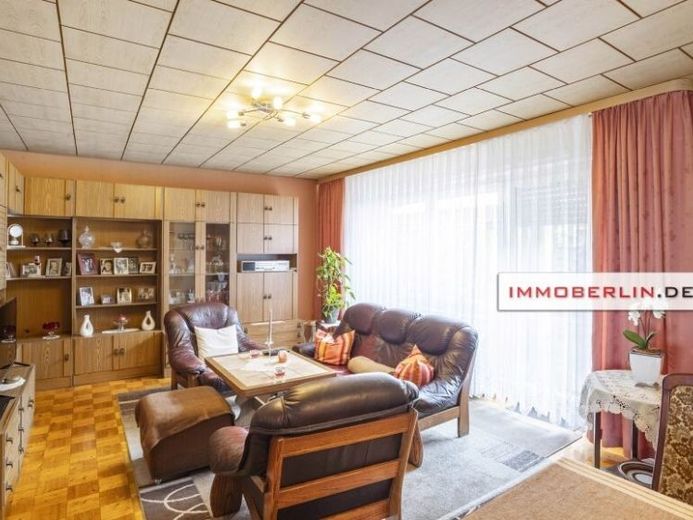 IMMOBERLIN.DE - Angenehmes Einfamilienhaus mit Westgarten & Garage in familiärer Lage – Foto 1