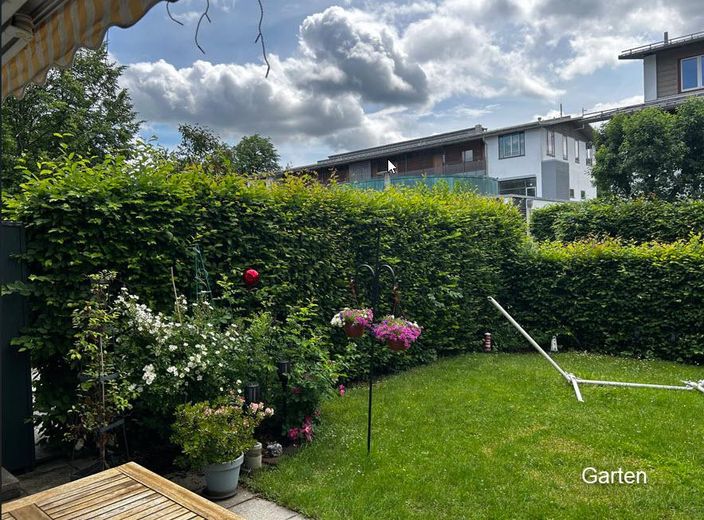 Casa a schiera centrale nel cuore di Hausham – Blick in den Garten