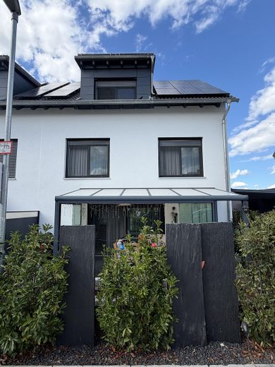 Moderne Doppelhaushälfte in Ebersbach/Sulpach – Foto 2
