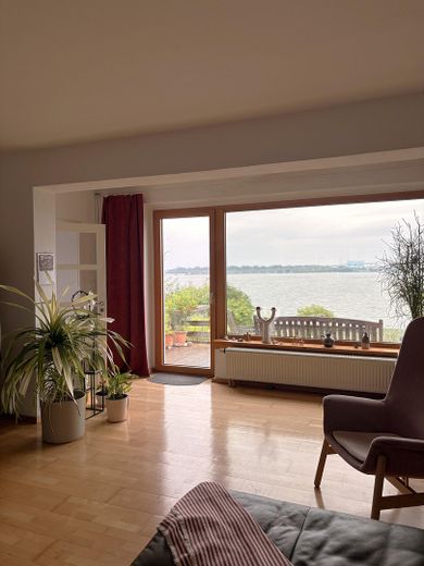 Exklusives Wohnhaus im Seebad Altefähr auf Rügen – Terrassenausgang