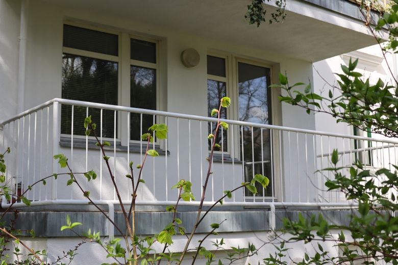 Maisonette-Perle in Stadtvilla – Balkon