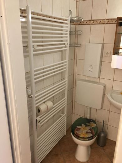 Schöne 3 Zimmerwohnung in Ratingen-Homberg – Badezimmer 1