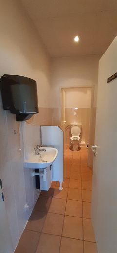 WC 1