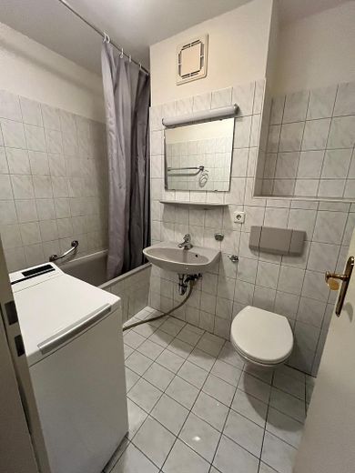 !Provisionfrei! Etagenwohnung mit Balkon und Wintergarten – Foto 13