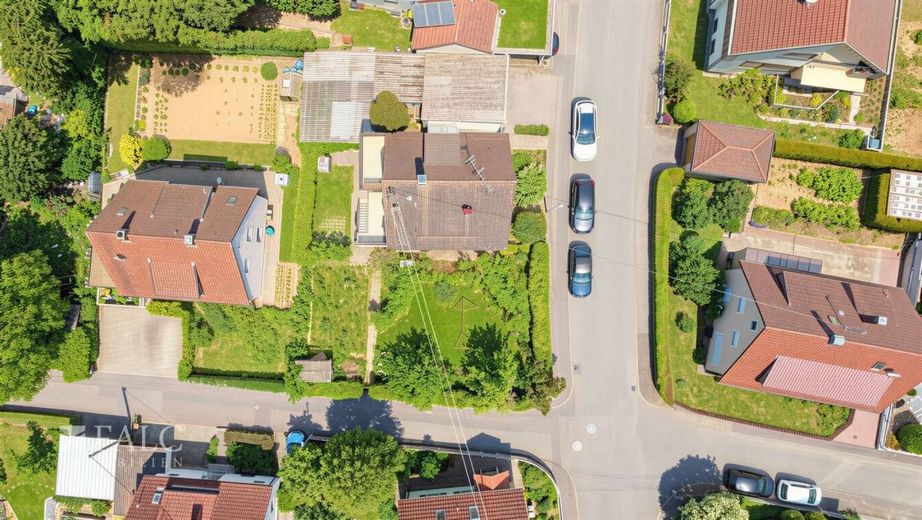 Leben, Wachsen und Wohlfühlen - wenn Wohnen mehr sein darf - FALC Immobilien – Aus der Vogelperspektive