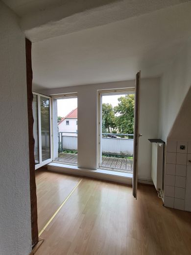 Edificio plurifamiliare con 10 unità abitative nel quartiere delle ville di Stendal – DG NR. 50