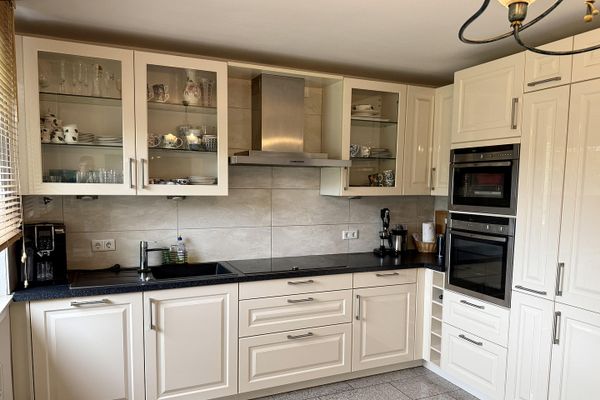 Sessiz ve yeşil: Grafenberger Wald yakınında SW balkonlu 3 odalı, 74 m² daire