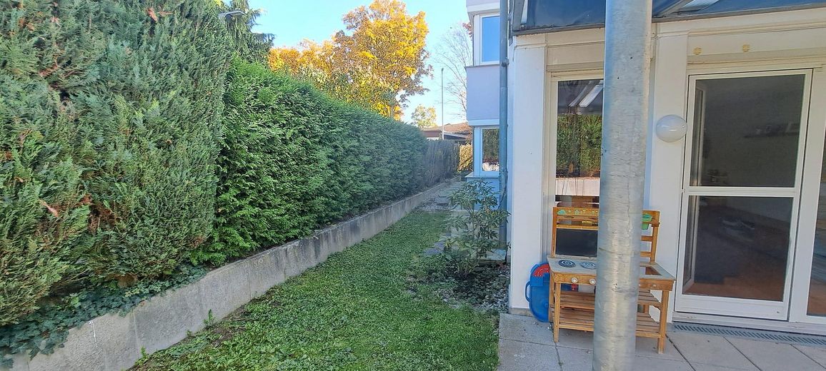 Przestronne 4-pokojowe mieszkanie dwupoziomowe na parterze w prestiżowej lokalizacji na zboczu z ogrodem – Garten