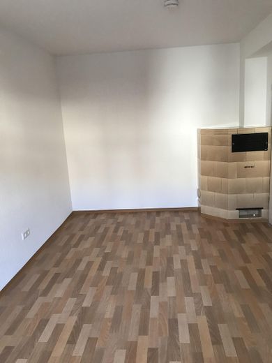 2,5 ZKB - mit EBK u. Balkon in Einbahnstraße in östlicher Südstadt – ehem. Ofen (ohne Funktion!!)