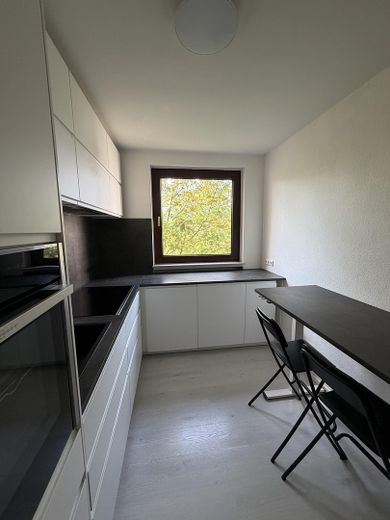PROVISIONSFREIE 2-Zimmer-Wohnung vom Eigentümer mit Stellplatz u. EBK – Foto 2