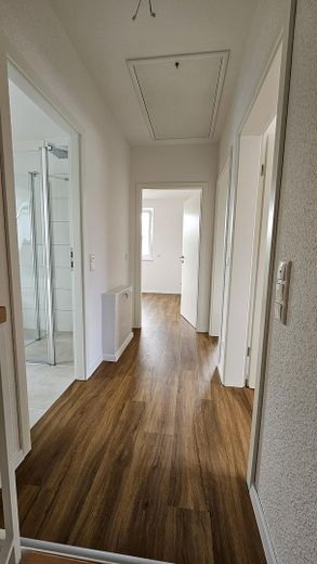 Erstbezug Neubau Doppelhaushälfte | 4,5 Zimmer | Nähe Berlin (Müllrose) – Flur OG