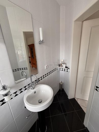 Gäste-WC 2