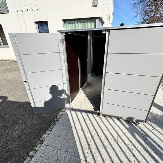 Vistas despejadas de 180° al Spree y vistas a zonas verdes - ático tipo maisonette en casa de tres viviendas – Sondereigent. DG Fahrradgarage