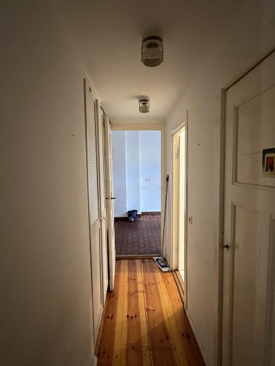 Wunderschöne 4-Zimmer-Altbauwohnung mit Garten in Wilmersdorf, nahe Rüdesheimer Platz – Flur