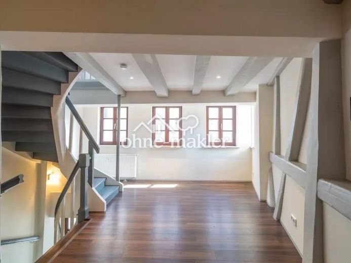 Eski şehirde loft şehir evi: 4 katta 125 m², 2 banyo, ankastre mutfak, çalışma odası, klima – Fotoğraf 2
