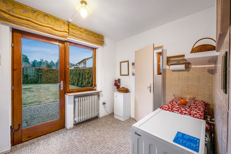 Hauswirtschaftsraum + Speisek.