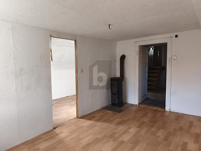 LÄNDLICHES WOHNEN MIT GESCHICHTE – 1786480928_a63d42.jpg