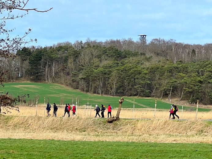Ferieninvestment + Lebensperspektive + Land auf Rügen – Blick v. Garten z. Hoch Hilgor