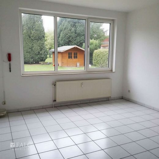 Traumrenditeobjekt mit Wandlungsmöglichkeiten – Küche Halle