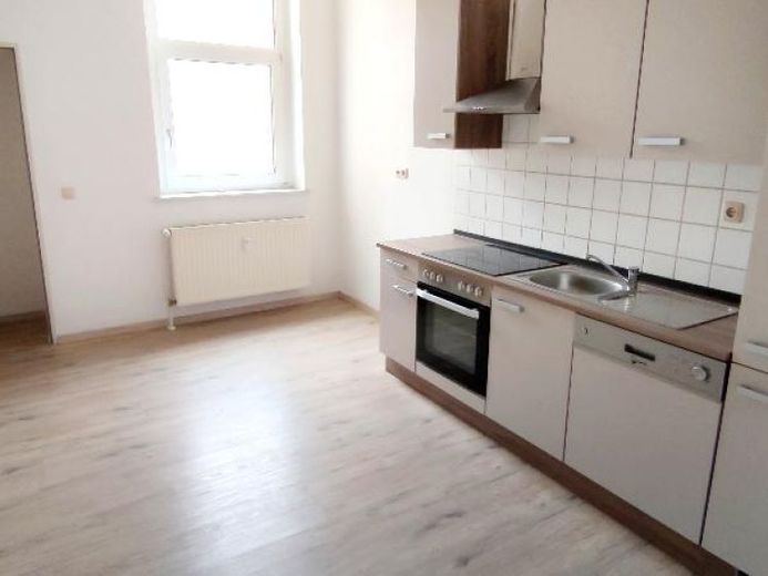 Super helle 2-Raum Whg. mit schöner Einbauküche gefällig ! – Foto 1
