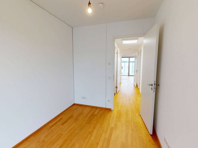 Wymarzone mieszkanie w zasięgu spaceru od Alexanderplatz: 3-pokojowe mieszkanie w nowym budownictwie z BALKONEM i w pełni wyposażoną kuchnią w północno-zachodniej części Friedrichshain – Ansicht II: Schlafzimmer I