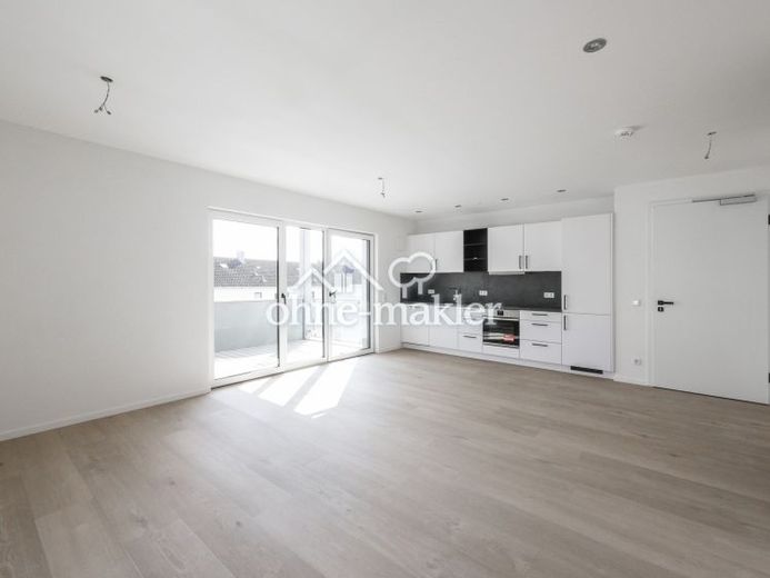 Balkonlu modern 2 odalı daire – Fotoğraf 1