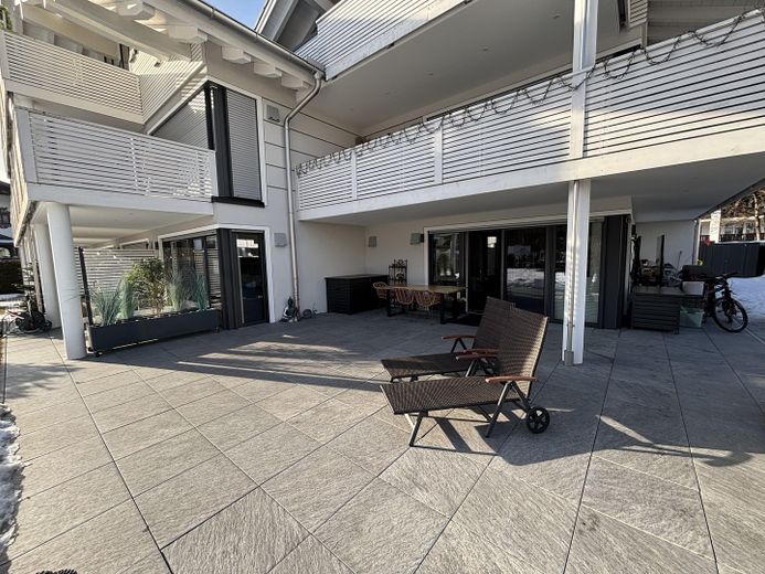 Neuwertige Exklusive Etagen-/Terrassenwohnungen (124 m²)  - provisionsfrei von privat – Große Terrasse 