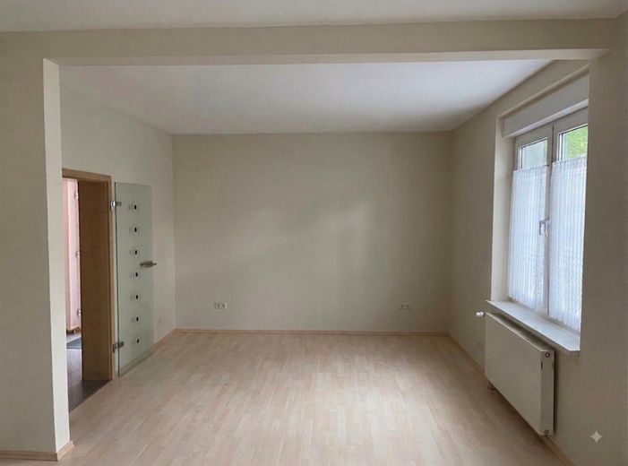 Modernes Einfamilienhaus mit viel Platz und idyllischem Garten, Kaufgrundstück – Esszimmer EG