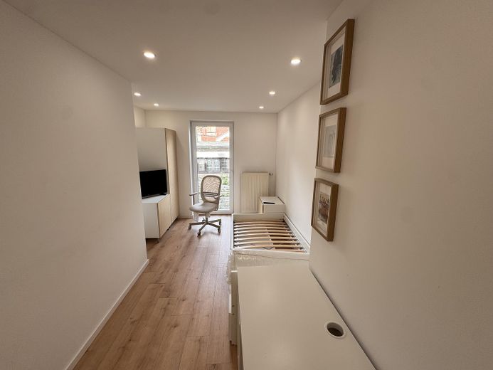 Neue 3er WG | Erstbezug nach Sanierung | Große Zimmer | 1 Zimmer mit eigener Dachterrasse🌿 – Foto 1