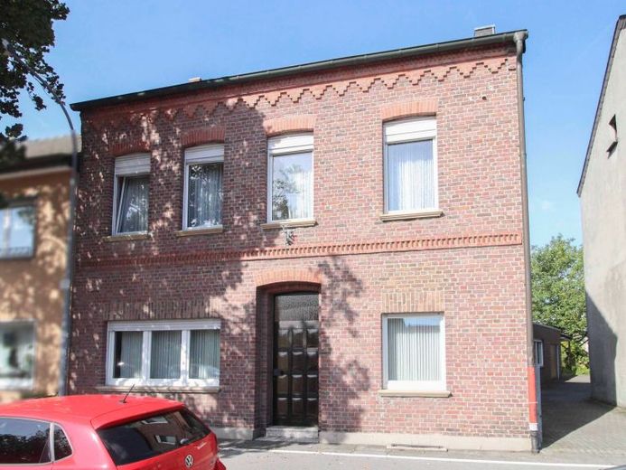 Wunderschöner Altbau mit Ausbaupotential und Garage im Zentrum von Straelen – Foto 1