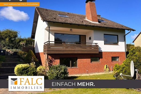 ***Attraente casa unifamiliare con ampia superficie abitabile e giardino - Ideale per famiglie***