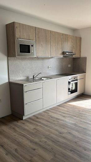 Bright 3-room apartment for sale – Einbauküche