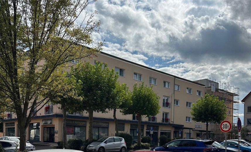 Inwestycja przy Rathausplatz: Duży budynek mieszkalno-usługowy w najlepszej lokalizacji — BEZ PROWIZJI – Zdjęcie 1