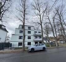 Traumhaftes Penthouse mit großer Dachterrasse & Dämeritzsee-Blick – Foto 8
