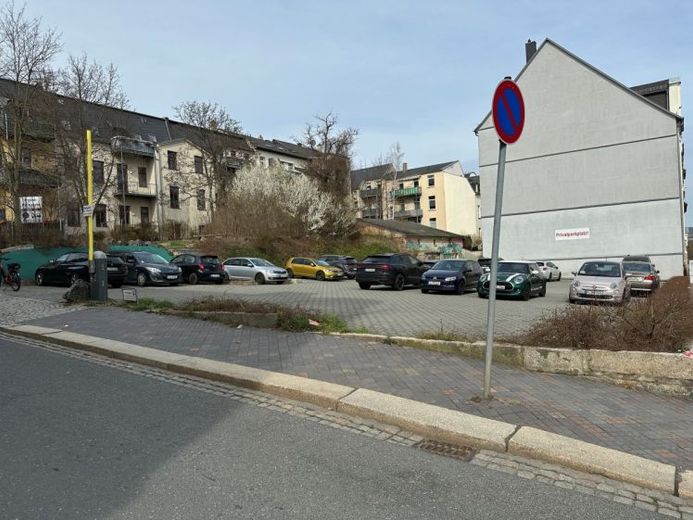 Baugrundstück / Parkplatzfläche Stadtmitte von Privat zu verkaufen – Foto 1