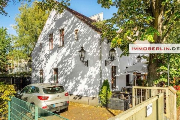 IMMOBERLIN.DE - Perfekt im Zehlendorfer Zentrum: Saniertes Wohn- + Geschäftshaus mit Restaurant