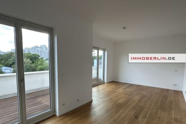 IMMOBERLIN.DE - Lujoso apartamento con aire de ático, terraza orientada al suroeste y plaza de garaje subterráneo