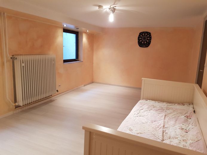 Casa a schiera centrale tranquilla a Neukeferloh - 5 locali + locale hobby + garage – Hobbyraum ca. 20,3 m²