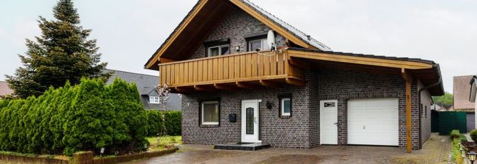 Modernisiertes Einfamilienhaus mit Wintergarten, Sauna & umlaufender Terrasse