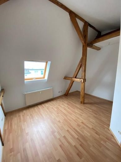 WG. taugliche 3-Wohnung in MD-Sudenburg ,ca 88m², im DG. Klimatisiert mit EBK. zu vermieten – Schlafzimmer